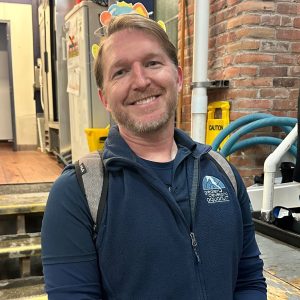 Diver Ray Danner at Greater Cleveland Aquarium.